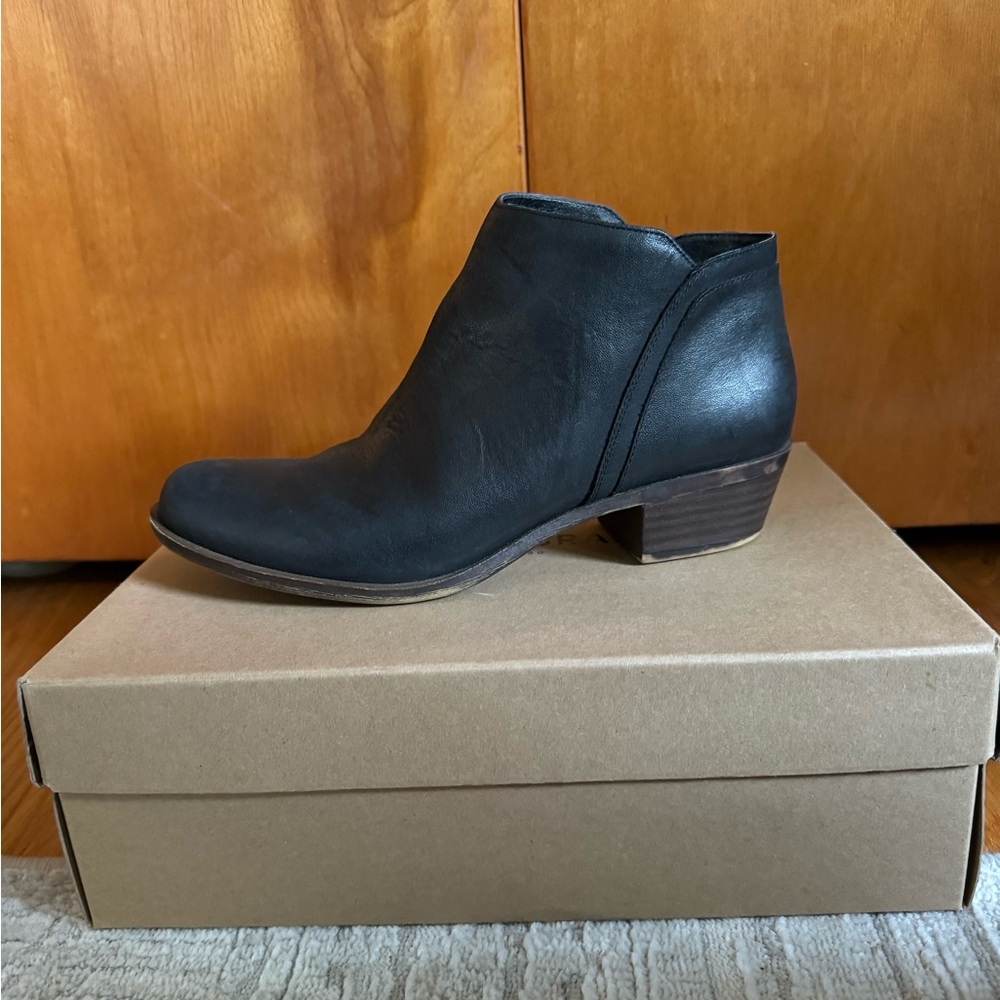Lucky Brand Barstyn Ankle Booties